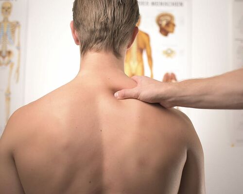 man-male-back-massage